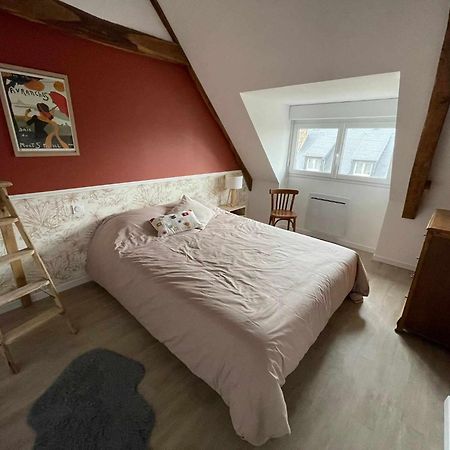 Appartement Cosy Centre Ville Avranches Bagian luar foto